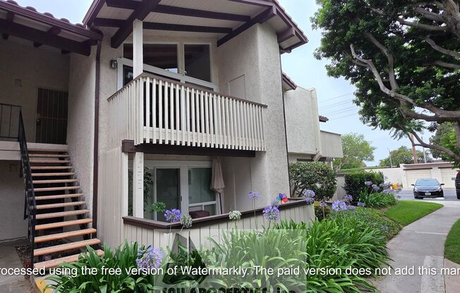 Beatiful Home in the Gated Sea Spray Community!