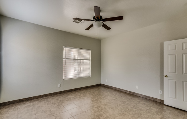 3 beds, 2 baths, $2,300