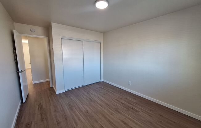 3 beds, 1 bath, $3,195, Unit 6