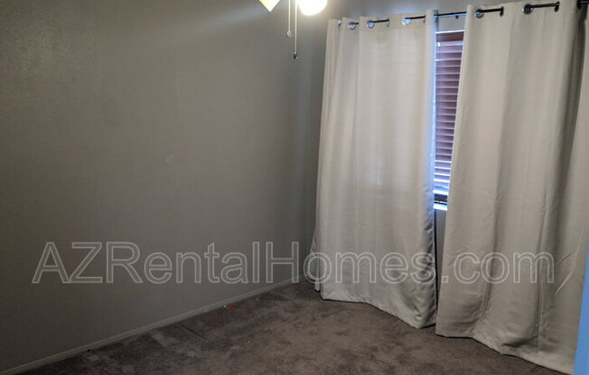 635 W 13 ST