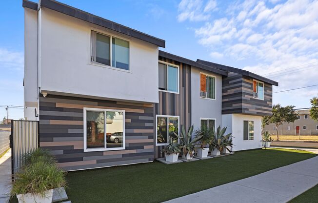 850 N. Van Ness Avenue Apartments