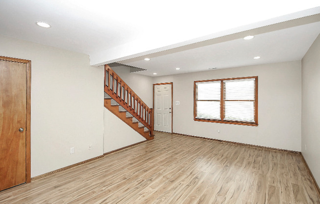 103 JONES ST