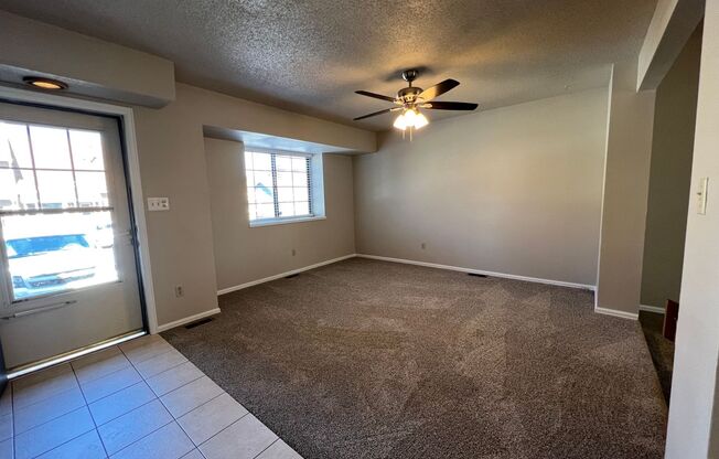 2 Bedroom Townhouse close to Ft. Carson