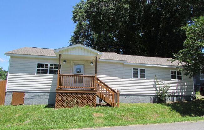 Spacious, Updated 3 Bed/ 1 Bath Home in Lovely Kannapolis - Open Floor Plan - Fenced Backyard - Great Location