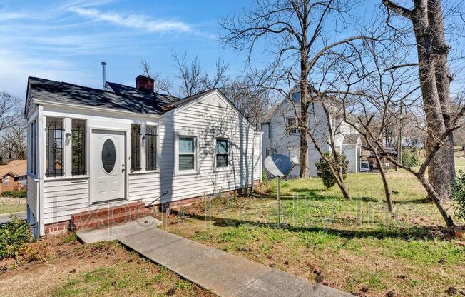620 10 AVE W