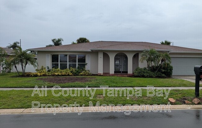 3931 VENETIAN BLVD