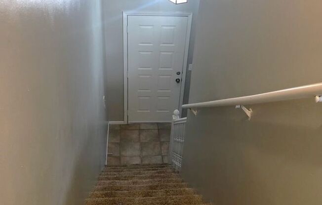 2 beds, 1.5 baths, 1,150 sqft, $1,295, Unit C102