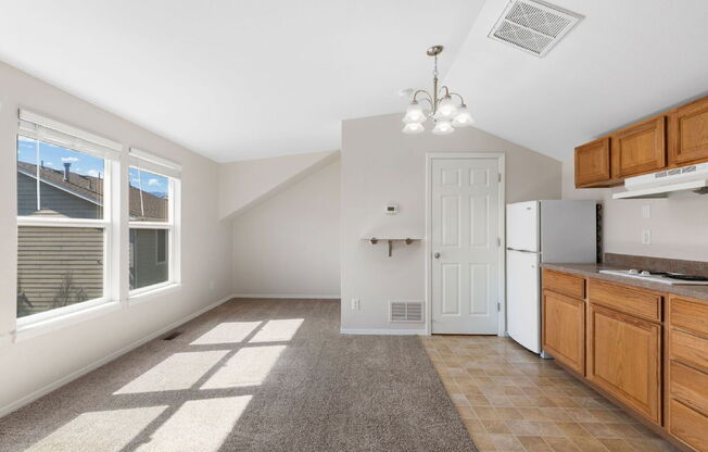 2284 SAINT PAUL DR