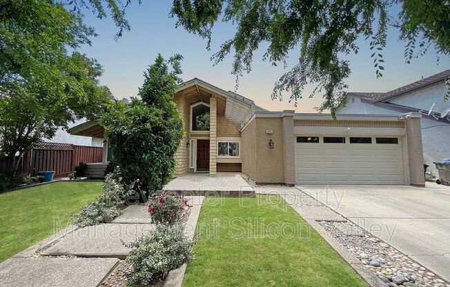 2261 PLUMMER AVE
