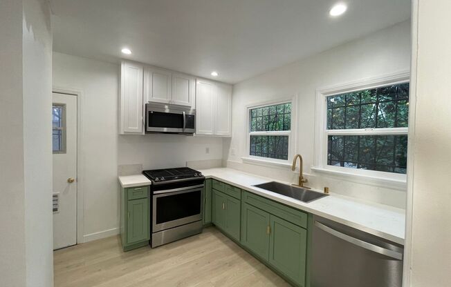 1 bed, 1 bath, $3,050, Unit 741