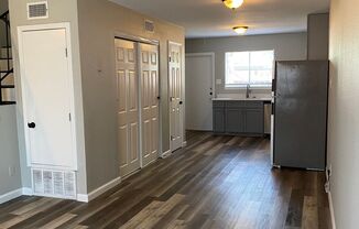 2 beds, 1.5 baths, 1,024 sqft, $1,275, Unit #5