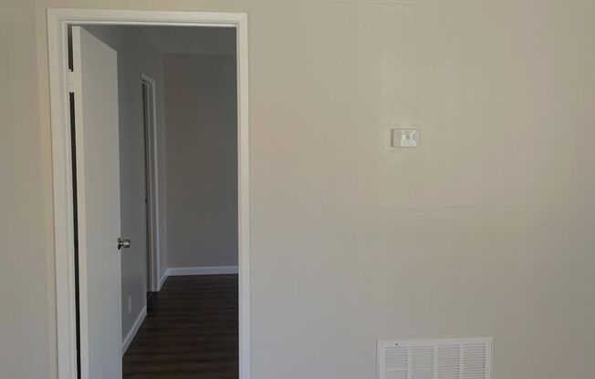1 bed, 1 bath, 576 sqft, $1,250, Unit Unit 239