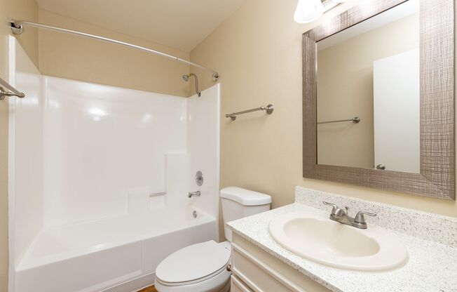 1 bed, 1 bath, 555 sqft, $1,795, Unit 49