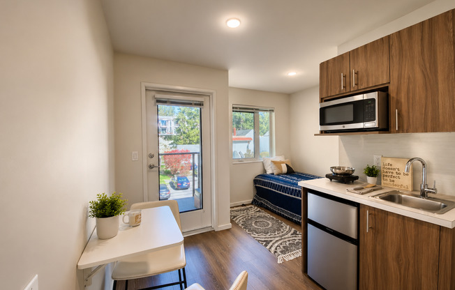 Studio, 1 bath, 178 sqft, $999, Unit 306-MFTE