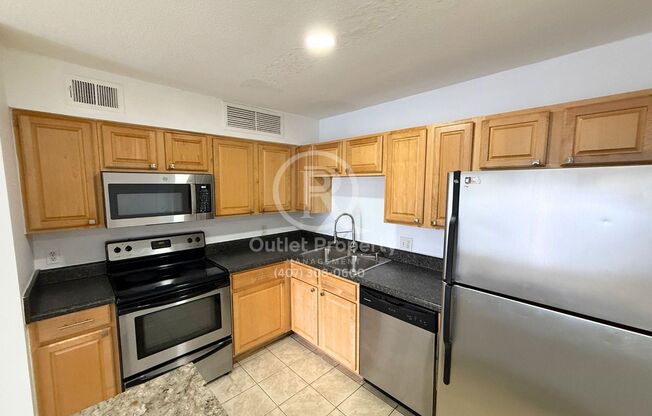 Beautiful 2 Beds, 2 Baths Apartment ***Available NOW***