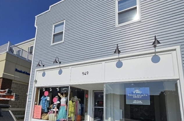 949 MAIN ST