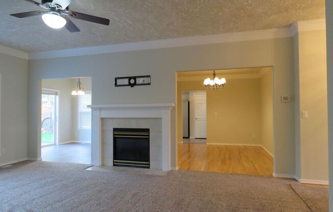 3 Bedroom Canby Ranch Style Home Available !!