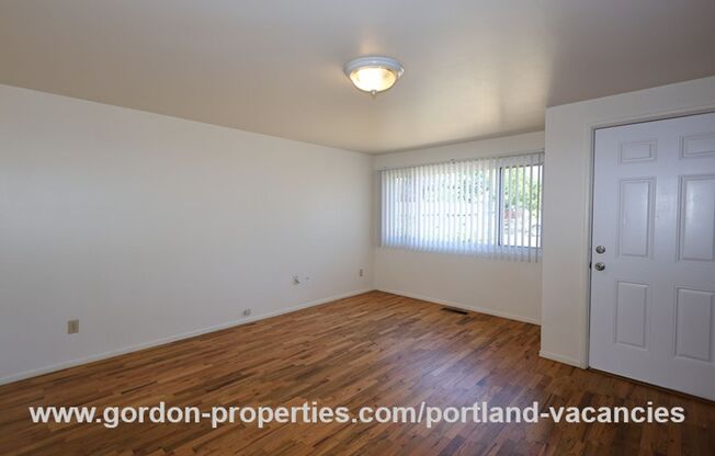 SE Tenino St - Brentwood-Darlington ranch-style 3 bedroom home