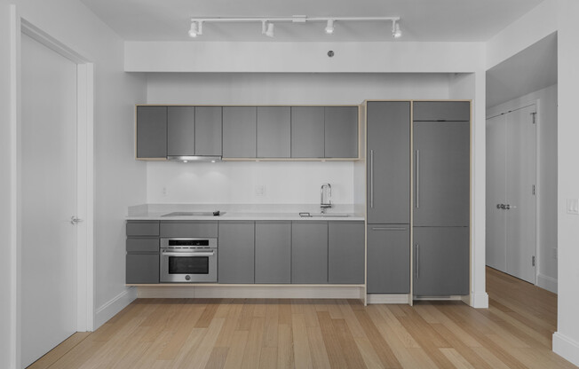 1 bed, 1 bath, $3,800, Unit 31A