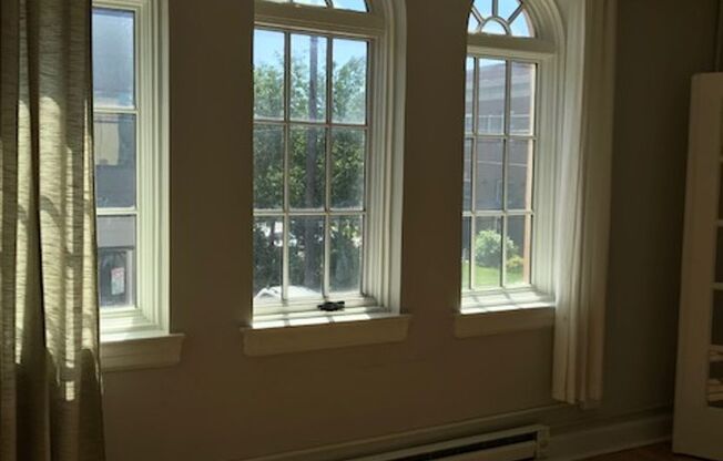 C17 Honeybee Bldg MDB III