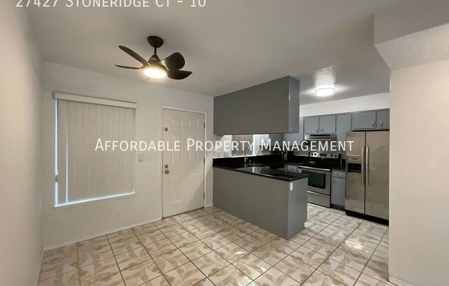 27427 Stoneridge Ct #10