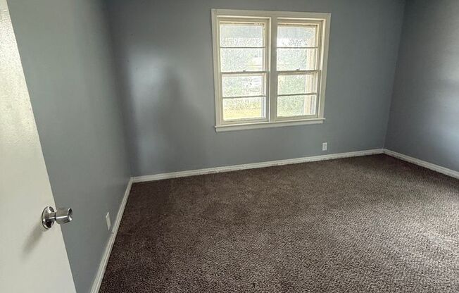 Darling 3 Bedroom in Nice Quiet Area
