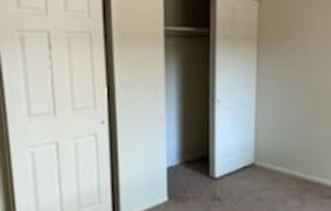 1 bed, 1 bath, $1,250, Unit C04