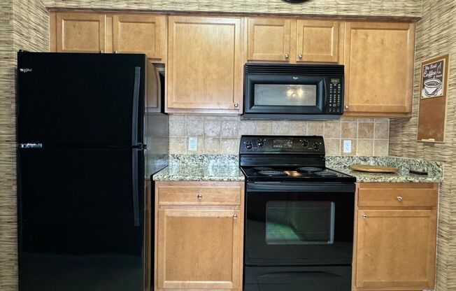 2 beds, 2 baths, $2,200, Unit # 4205