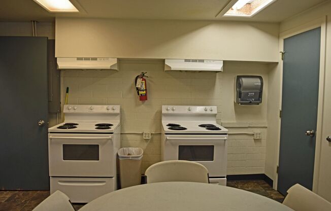 Hospital Corridor: Free Laundry and Off Street Parking: Furnished Efficiency Near Hospitals