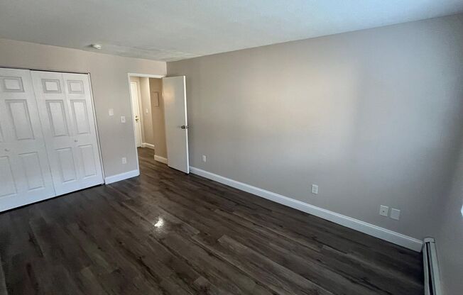 1 bed, 1 bath, 660 sqft, $1,750, Unit 2-112