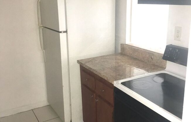 PROMENADE AT KENDALL LAKES - BEST PRICED 1 BEDROOM/1 BATH IN KENDALL