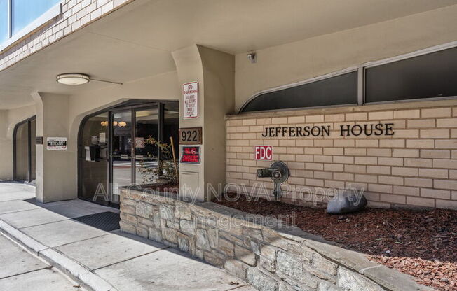 922 24th St NW, Washington DC 207