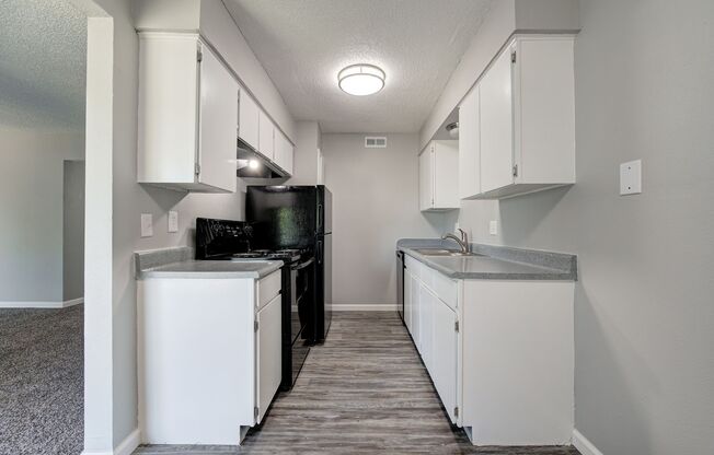 1 bed, 1 bath, 610 sqft, $725, Unit 211