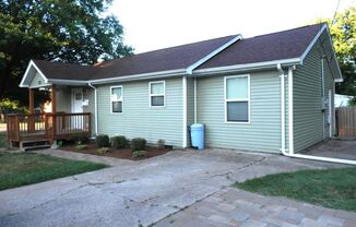 3 beds, 2 baths, $1,375