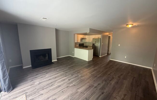 Fresh Paint and Updated Condo in Parkville MD!