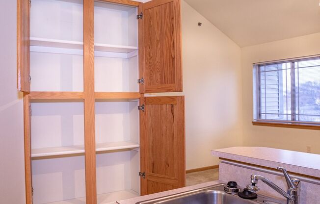 Studio, 1 bath, 526 sqft, $1,330, Unit 290-104