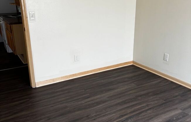 2 beds, 1 bath, 1,080 sqft, $999, Unit PHV - 306