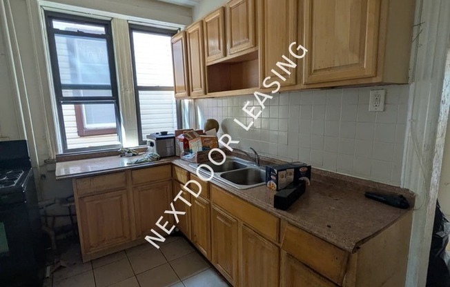 11 Grant Ave 1M