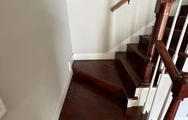 3 beds, 2.5 baths, 2,580 sqft, $2,000, Unit 702-01