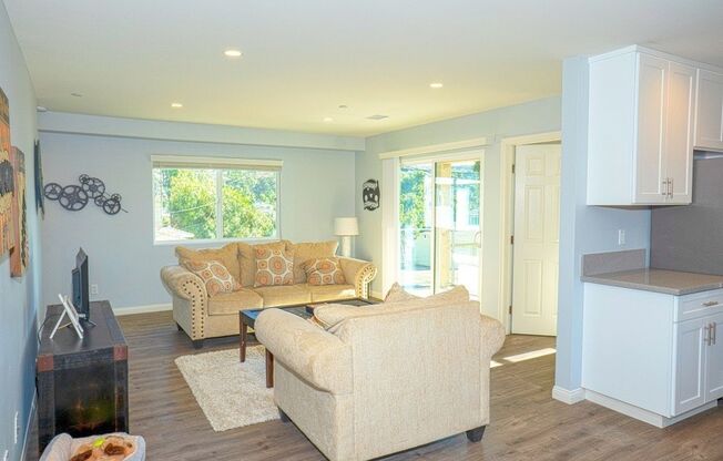 KT PB TAMPA LLC - 4355-4363 Rosebud Terrace