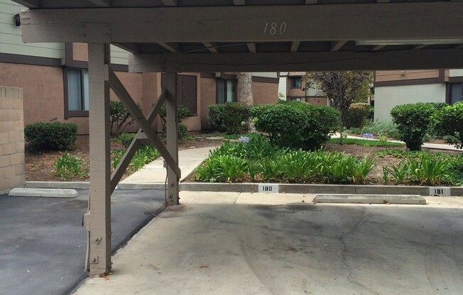 1 bed, 1 bath, $2,250, Unit # 180