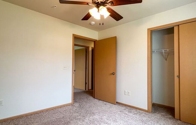 3 beds, 2 baths, 1,265 sqft, $1,620, Unit ML 525-08