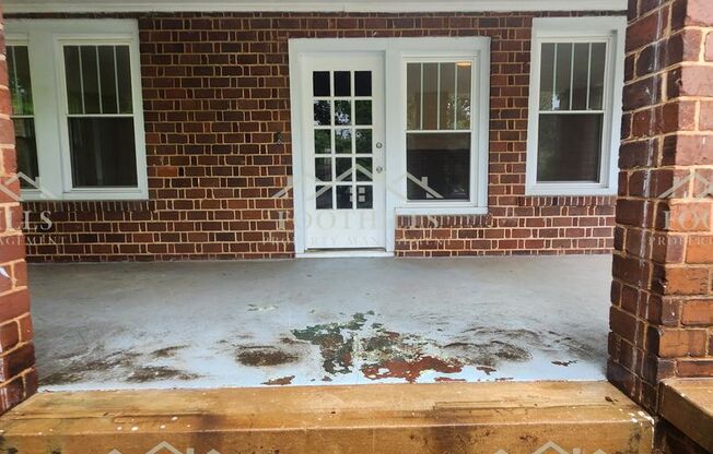 3 beds, 2 baths, $1,500