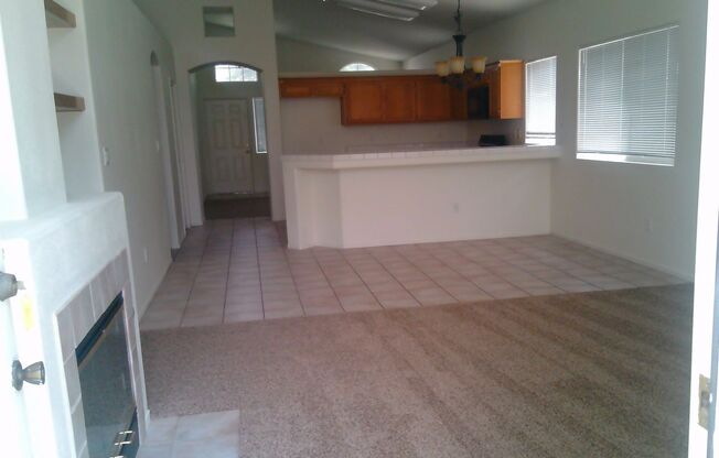 SW---WALKING DISTANCE TO SCHOOL !
