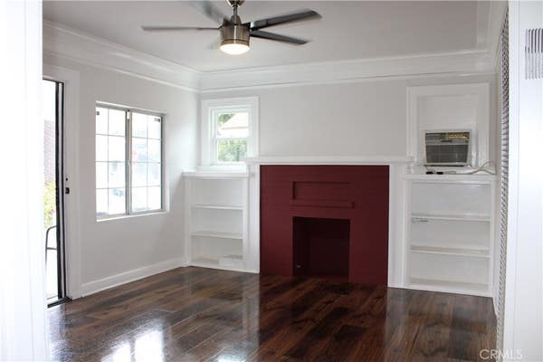 1655 W 39 ST
