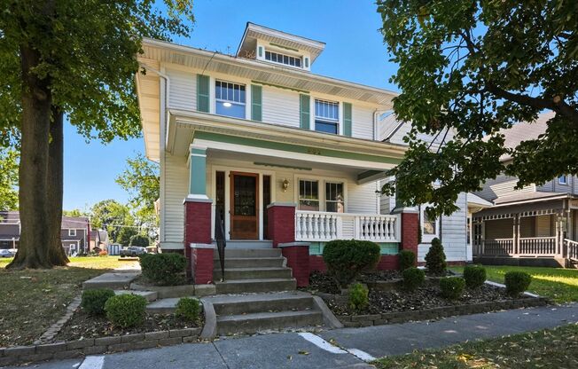 NEW LISTING! Spacious 3-Bedroom Home with Garage – Move-In Ready!