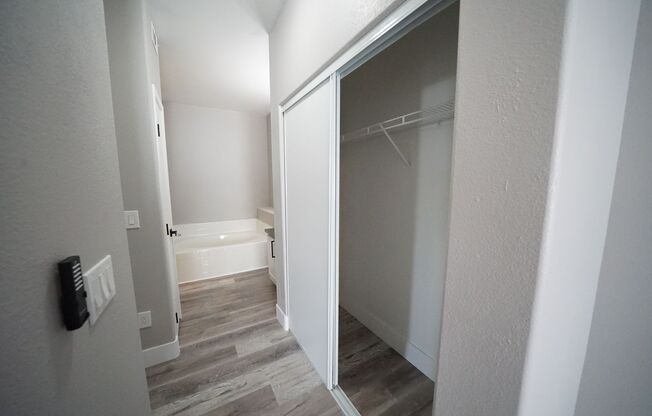 2 beds, 2 baths, $1,495, Unit Building 9