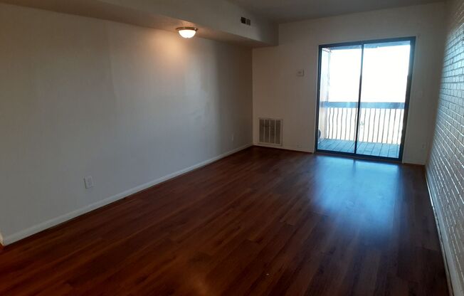 Woodridge Apartments