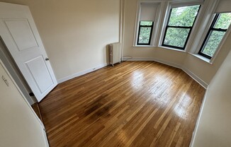 1144 Commonwealth Ave