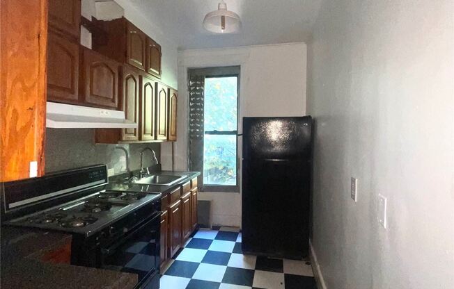 3 beds, 2 baths, $3,600